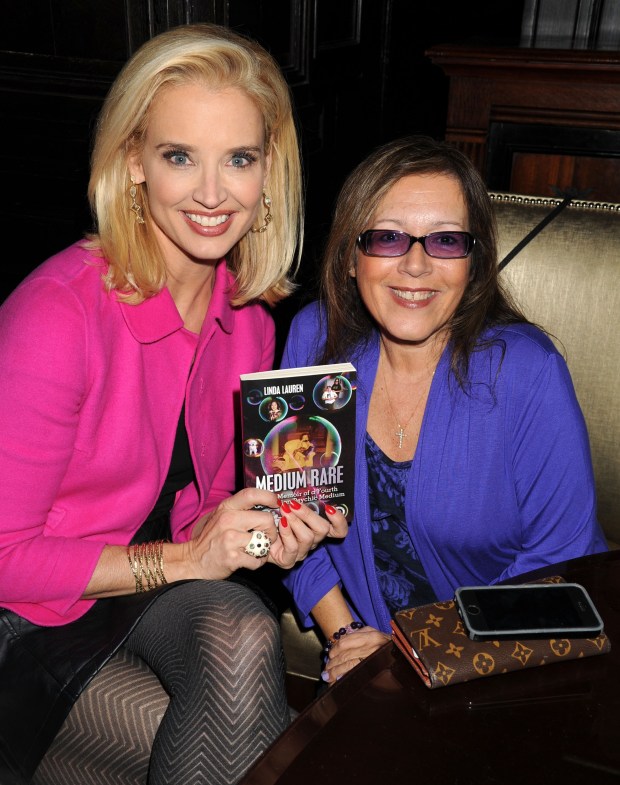 Laurie Dhue, Linda Lauren