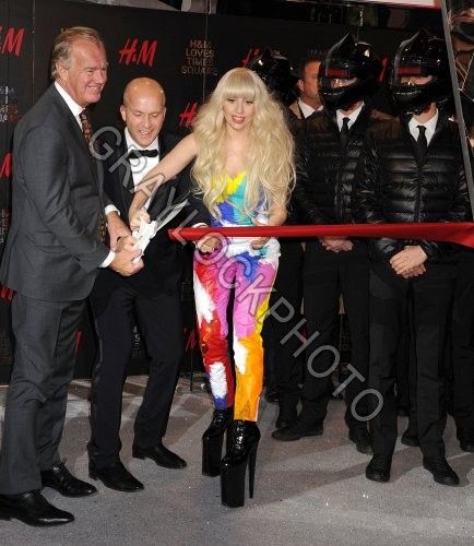 ~Entertainment~20131114~Lady_Gaga_HM_Store_Opening~DSC_0988
