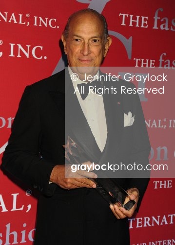 ~Entertainment~20091022~26th_Annual_Fashion_Group_International_Night_of_Stars_Awards~OscardelaRenta01430